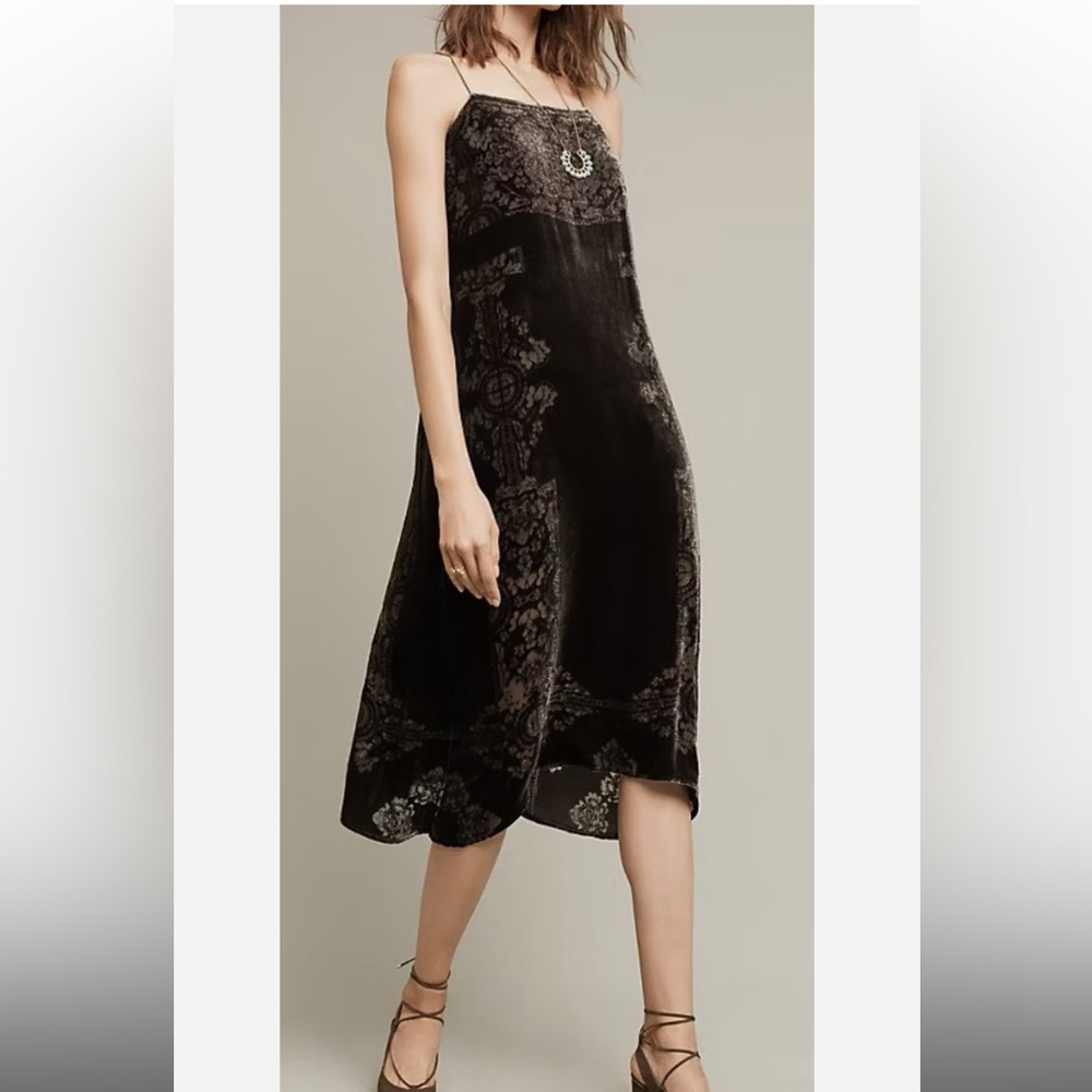 Elegant Black Velvet Dress